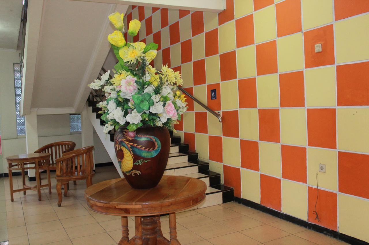 Sinar Bintang Hotel Cepu Dış mekan fotoğraf